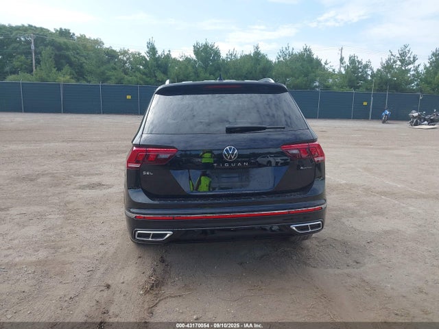 Продаж на аукціоні авто 2022 Volkswagen Tiguan 2.0t Sel R-line, vin: 3VV4B7AX1NM168123, номер лоту: 43170054