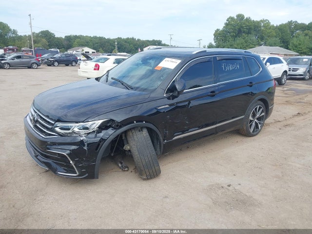 Продаж на аукціоні авто 2022 Volkswagen Tiguan 2.0t Sel R-line, vin: 3VV4B7AX1NM168123, номер лоту: 43170054