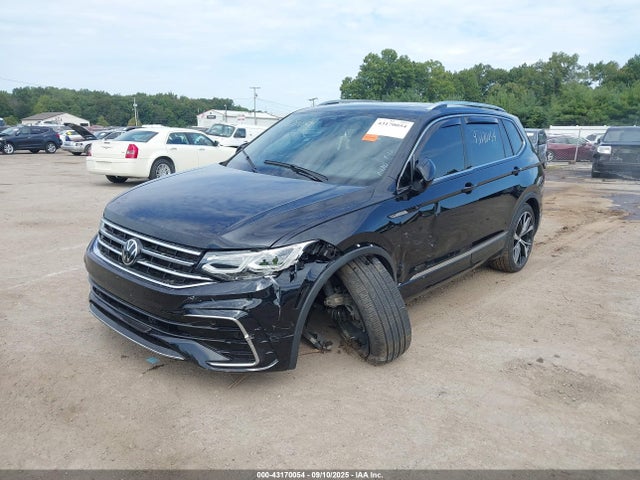 Продаж на аукціоні авто 2022 Volkswagen Tiguan 2.0t Sel R-line, vin: 3VV4B7AX1NM168123, номер лоту: 43170054