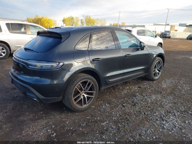 2022 PORSCHE MACAN WP1AA2A51NLB12463 Photo 3
