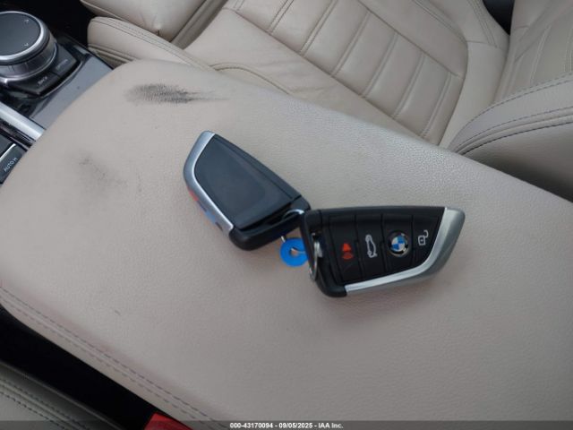 2021 BMW X3 PHEV 5UXTS1C02M9E93451 Photo 10