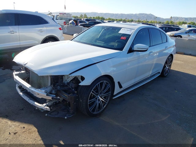 BMW 540I 2018 WBAJE5C54JWA97356 Image 2