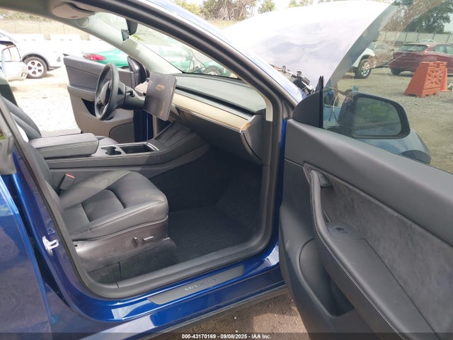 2021 TESLA MODEL Y 5YJYGDEE1MF199691 Photo 4