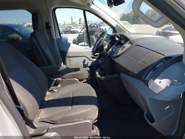1FBZX2YM4HKA98881 Ford 2017