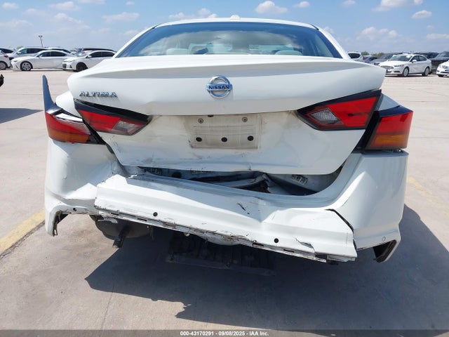 1N4BL4BV4LC261334 Nissan 2020