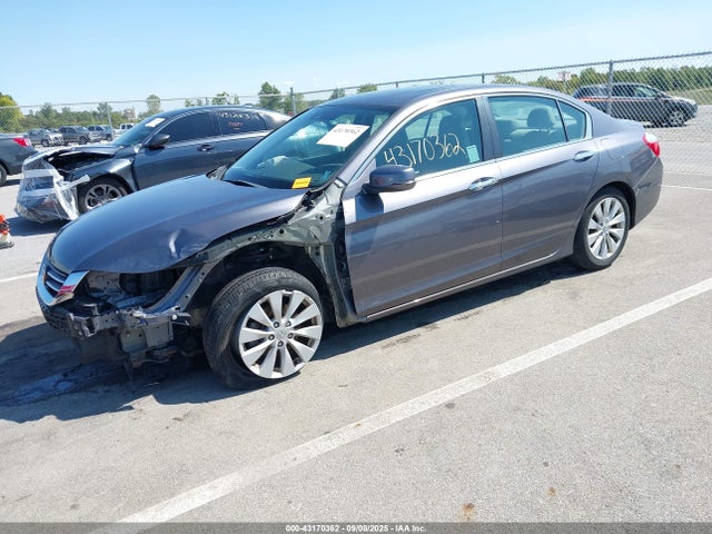 Honda k24w1 2015 1HGCR2F8XFA085283 Image 2