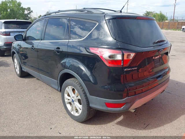1FMCU9G99HUB94196 Ford 2017