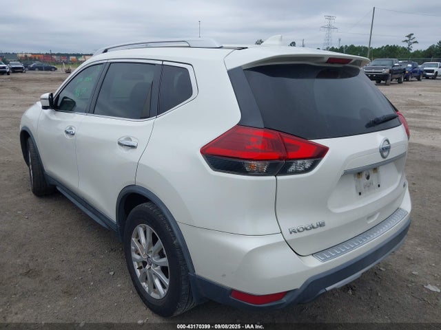 Nissan 2018 2018 KNMAT2MT1JP576569 Image 3