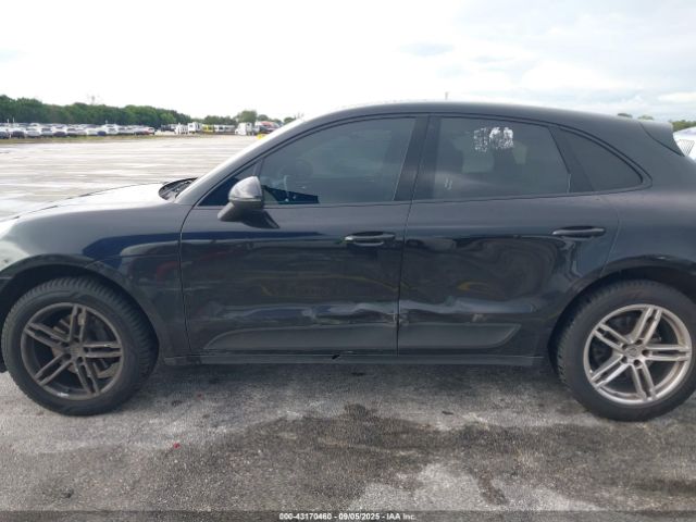 2017 PORSCHE MACAN WP1AA2A50HLB08604 Photo 5
