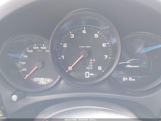 2017 PORSCHE MACAN WP1AA2A50HLB08604 Photo 6