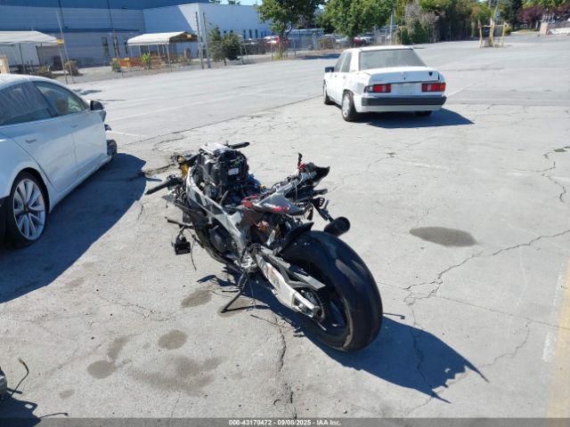 2023 APRILIA RSV4 ZD4KYUB08PS000773 Photo 2