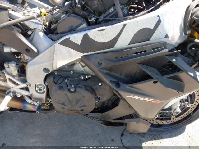 2023 APRILIA RSV4 ZD4KYUB08PS000773 Photo 7