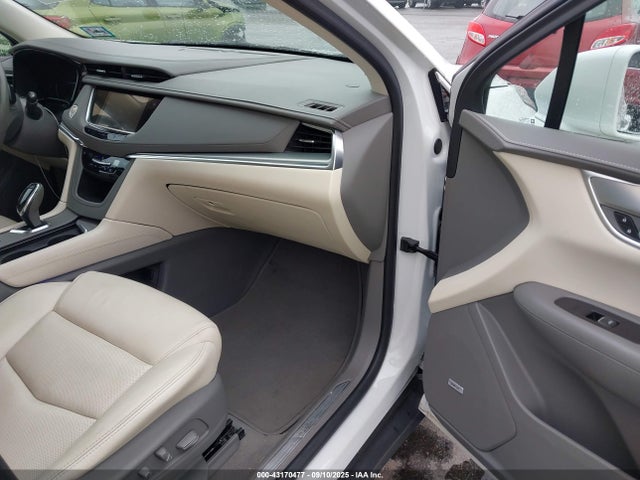 2017 CADILLAC XT5 1GYKNDRS3HZ255104 Photo 4