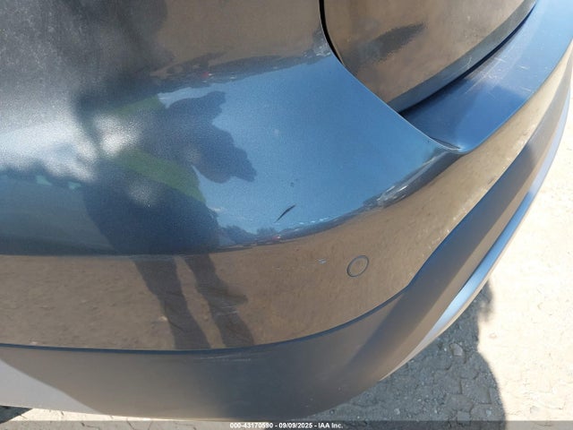 1FM5K8D82GGB25125 Ford 2016