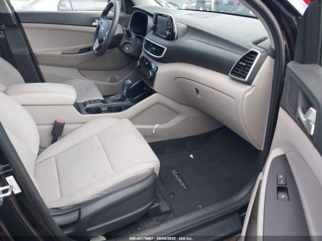 2020 HYUNDAI TUCSON KM8J2CA42LU273077 Photo 4