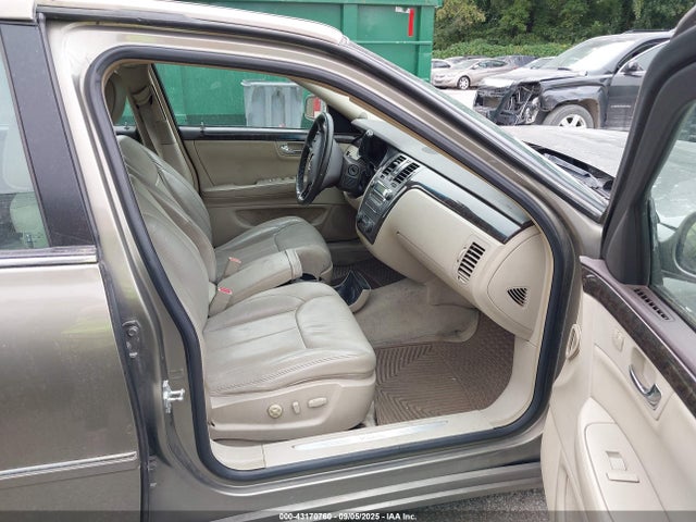 2010 CADILLAC DTS 1G6KD5EYXAU132933 Photo 4