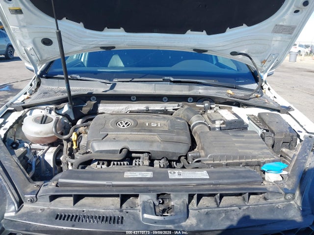 3VW547AU6GM022366 Volkswagen 2016
