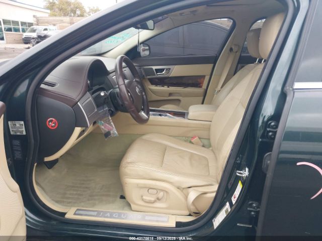 2011 JAGUAR XF SAJWA0FB1BLR92930 Photo 4