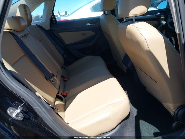 3VWC57BU0KM007230 Volkswagen 1.4 tsi