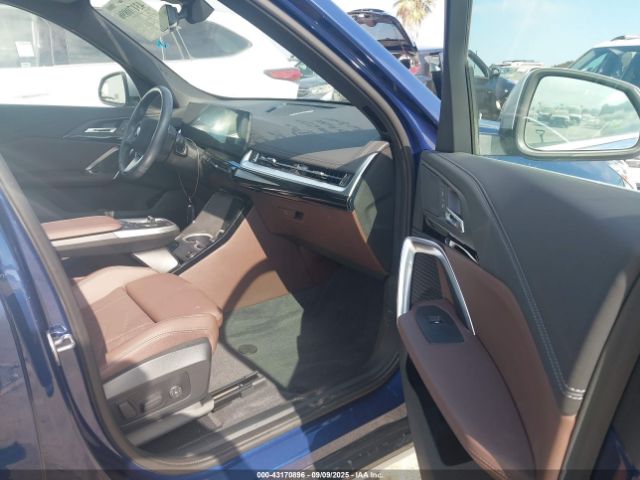 2024 BMW X1 WBX73EF06R5Z79567 Photo 4