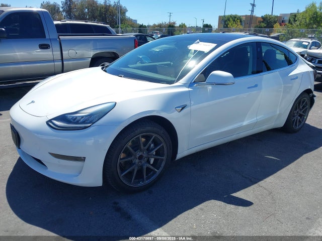 2018 TESLA MODEL 3 5YJ3E1EA2JF162186 Photo 1