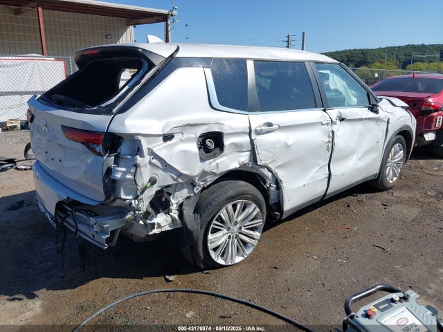 2024 MITSUBISHI OUTLANDER JA4J4UA87RZ022858 Photo 3