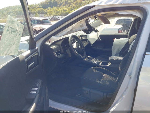 2024 MITSUBISHI OUTLANDER JA4J4UA87RZ022858 Photo 4