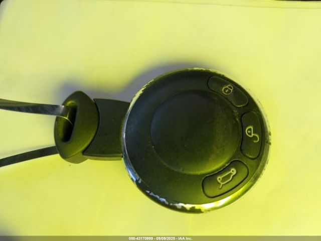 2010 MINI COOPER S CLUBMAN WMWMM3C53ATP93774 Photo 10