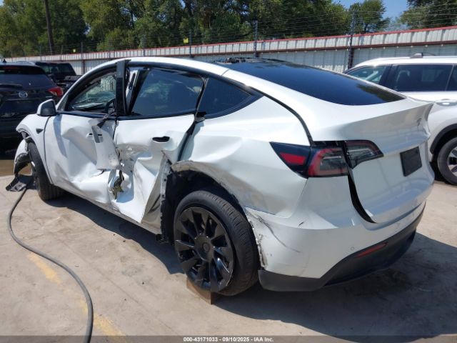 2020 TESLA MODEL Y 5YJYGDEF5LF002626 Photo 2