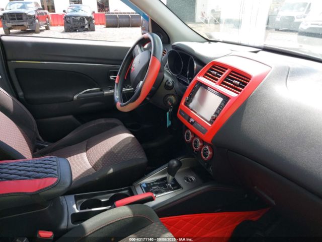 2018 MITSUBISHI OUTLANDER SPORT JA4AR3AU7JZ028785 Photo 4