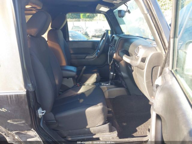 2018 JEEP WRANGLER JK 1C4GJWAG2JL832269 Photo 4