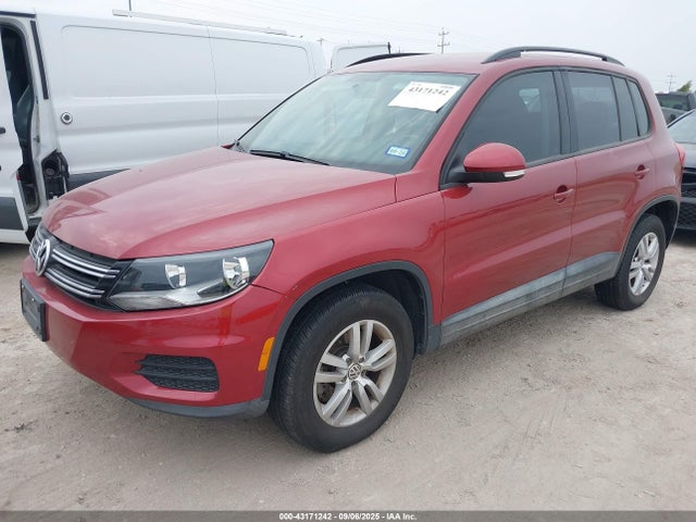 WVGBV7AX5FW059481 Volkswagen Tiguan