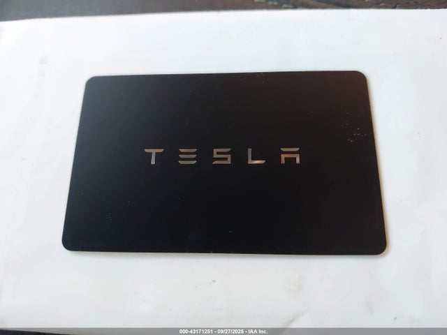 2025 TESLA MODEL 3 5YJ3E1EB8SF962565 Photo 10
