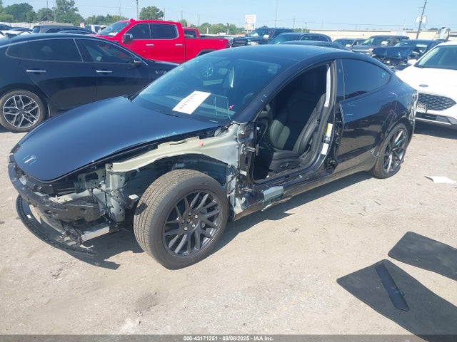 2025 TESLA MODEL 3 5YJ3E1EB8SF962565 Photo 1