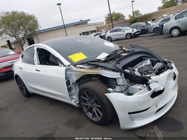 Tesla MODEL 3 2023 5YJ3E1EA5PF638567 Image 14