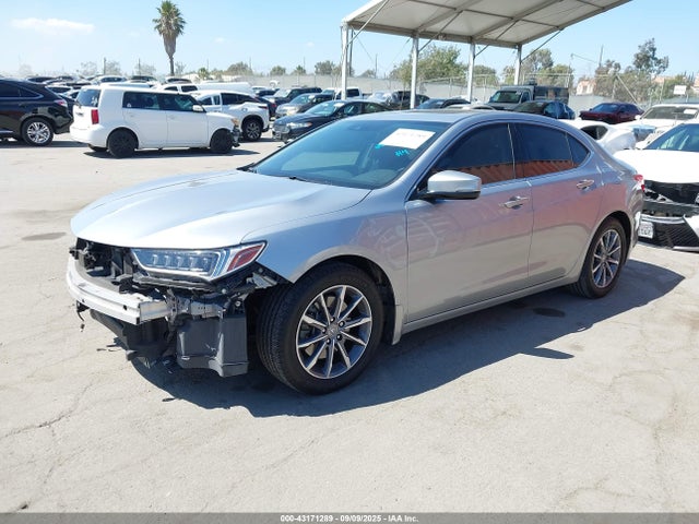 Acura k24w7 2018 19UUB1F37JA008001 Image 2