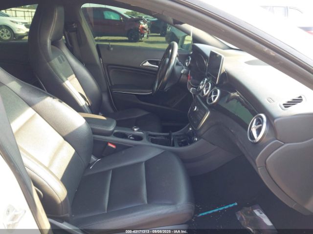 2015 MERCEDES-BENZ CLA 250 WDDSJ4GB0FN232197 Photo 4