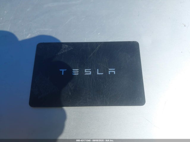 2025 TESLA MODEL Y 7SAYGDED6SF242106 Photo 10