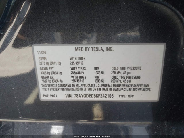 2025 TESLA MODEL Y 7SAYGDED6SF242106 Photo 8