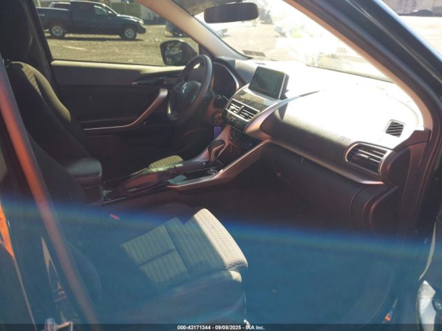 2019 MITSUBISHI ECLIPSE CROSS JA4AT4AA1KZ047735 Photo 4