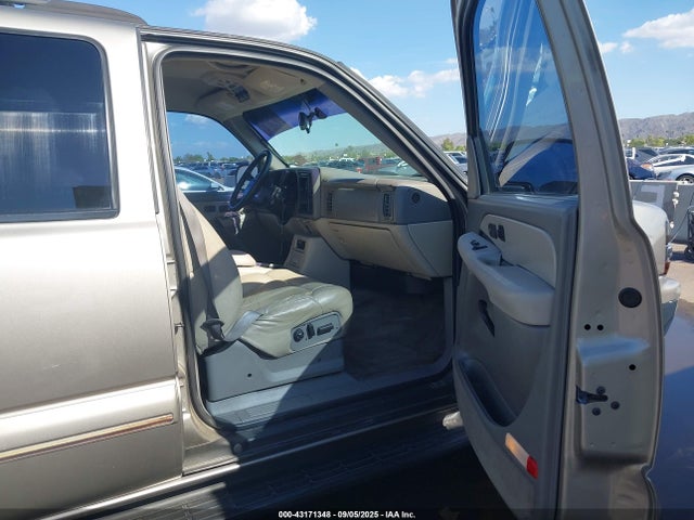 2001 CHEVROLET TAHOE 1GNEC13T31R164243 Photo 4