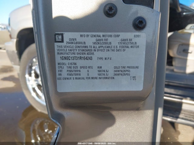 2001 CHEVROLET TAHOE 1GNEC13T31R164243 Photo 8