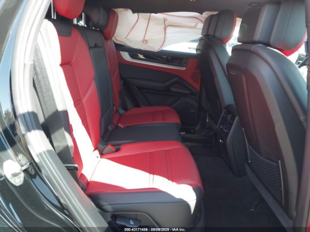 2025 PORSCHE CAYENNE WP1AA2AY0SDA02598 Photo 7