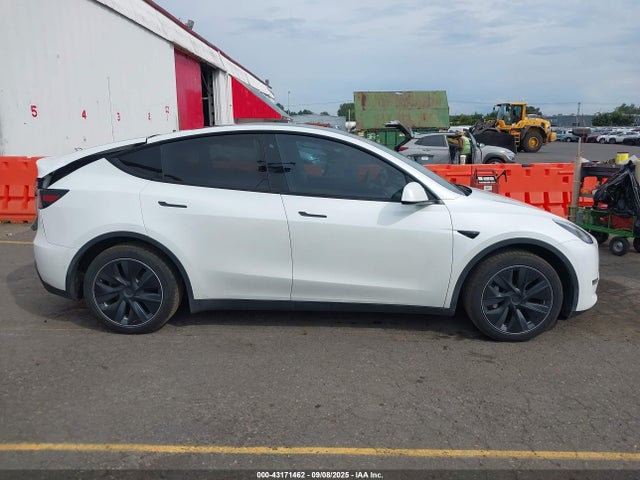 5YJYGDEE1LF012044 Tesla 2020