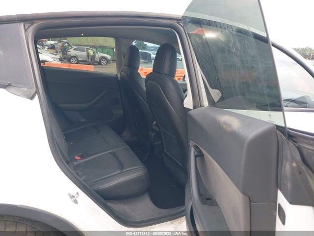 5YJYGDEE1LF012044 Tesla 2020
