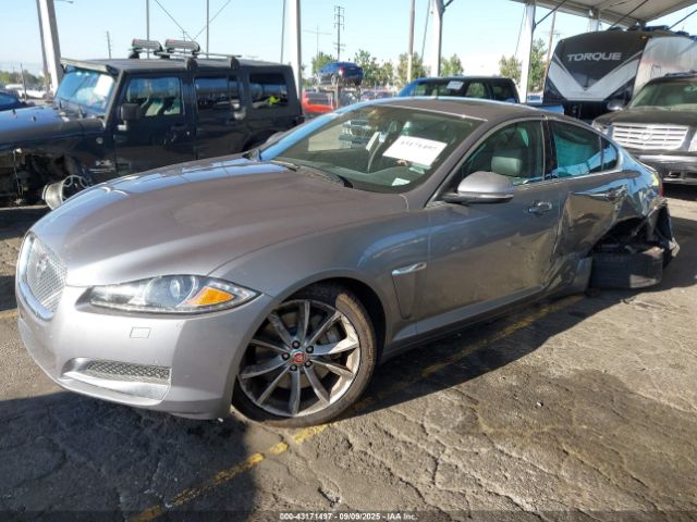 2015 JAGUAR XF SAJWJ0FF5F8U59829 Photo 1