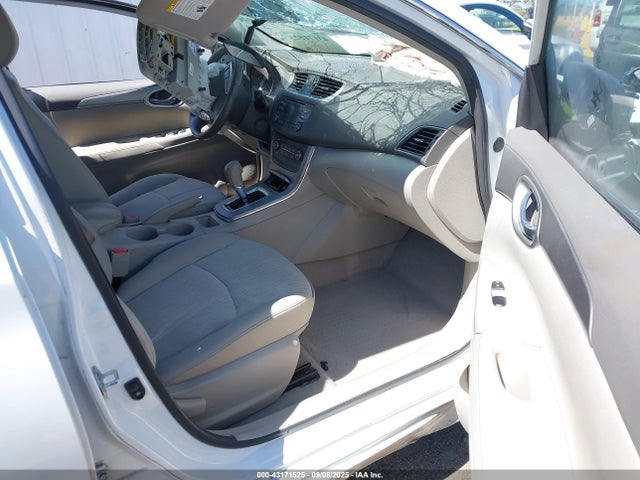 3N1AB7APXEY283588 Nissan 2014