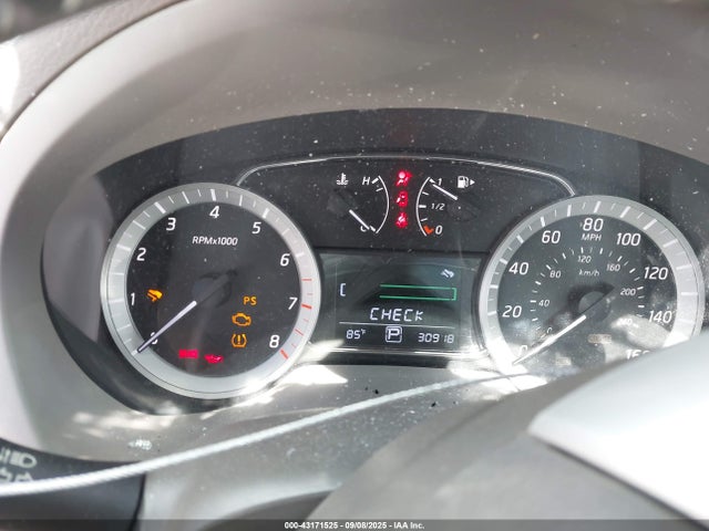 3N1AB7APXEY283588 Nissan 2014