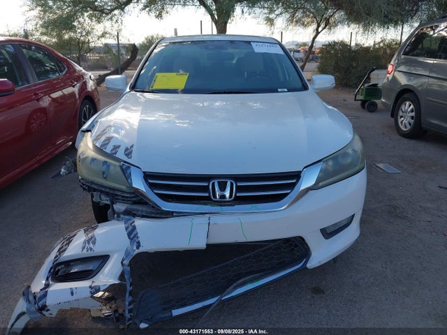 Honda k24w1 2014 1HGCR2F82EA142588 Image 12