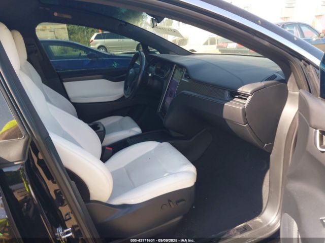 2020 TESLA MODEL X 5YJXCAE49LF303338 Photo 4
